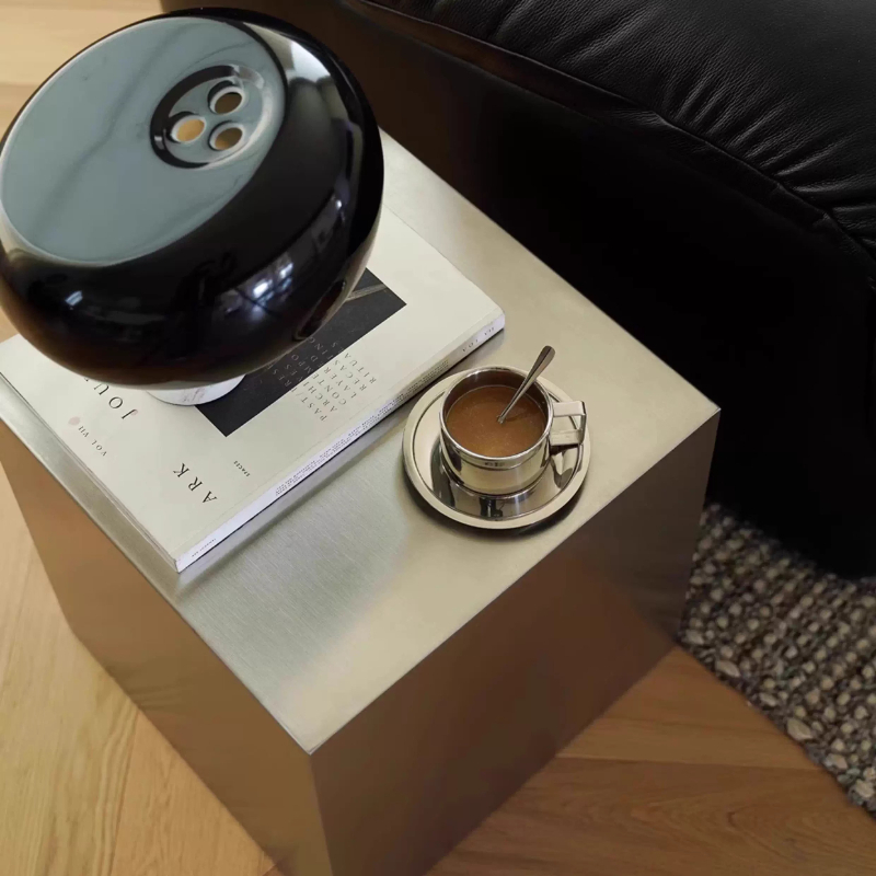 Modern Korean Lifestyle - Italiaanse roestvrijstalen bijzettafels, vierkante moderne bank-eindtafel,
